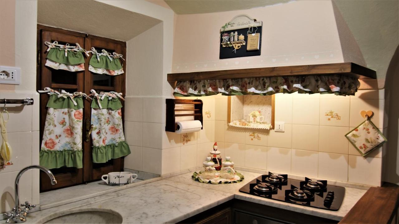 Vila La Casina Dei Cuori Di Nonna Miglia Pallerone Exteriér fotografie
